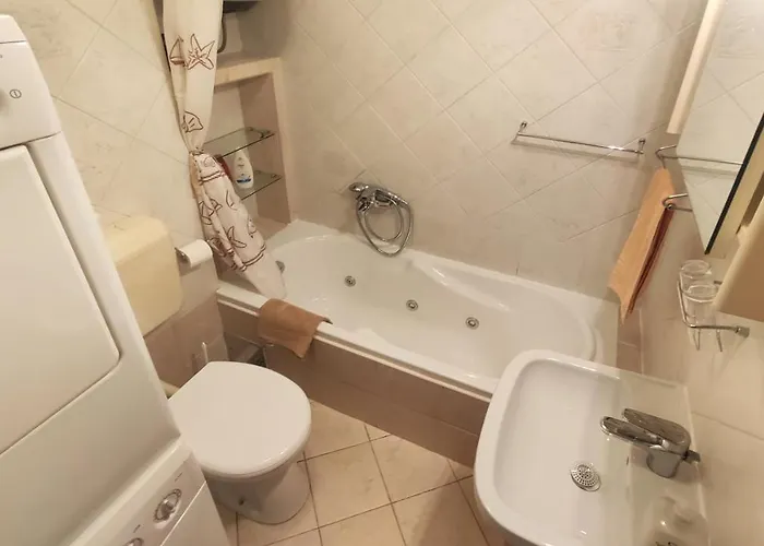 アパート Lilly リエカ